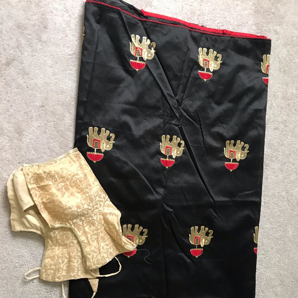 Elegant Black and Gold Embroidered Women's Saree